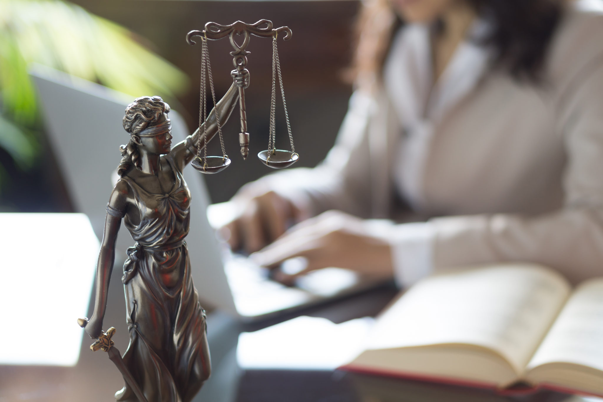 Top 10 Best Degrees for Future Lawyers.